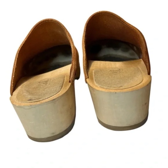 Anthropologie Sandgrens Tokyo Classic Wooden Clogs, size 38 - Picture 3 of 5